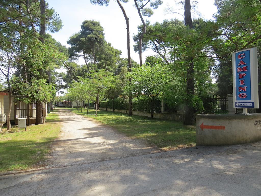 Camping Mia Bungalow & Mobile Home Biograd Na Moru Buitenkant foto